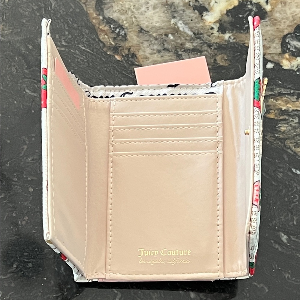 Juicy Couture Freshly Picked Double Sided Trifold Wallet with Heart Keychain - Picture 5 of 9